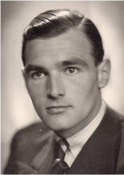 Pieter Stapens&eacute;a